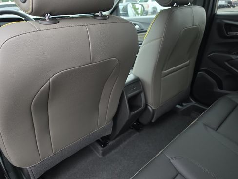 New 2026 Chevrolet Trax ACTIV w/ Driver Confidence Package FWD image 18