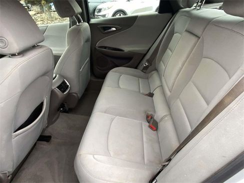 Used 2020 Chevrolet Malibu LT image 8