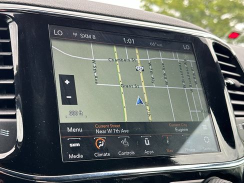 Used 2022 Jeep Grand Cherokee Laredo X AWD/4WD image 17