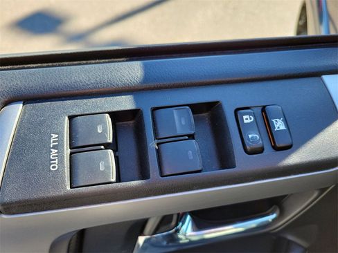 Used 2018 Toyota 4Runner SR5 image 21