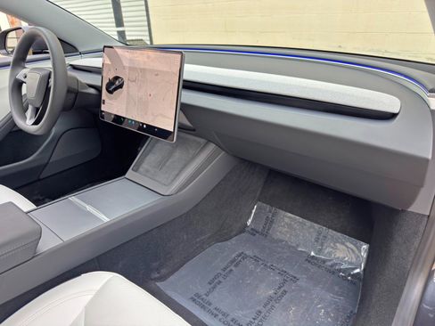 Used 2024 Tesla Model 3 RWD image 15