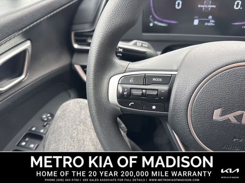 Used 2023 Kia Sportage LX AWD/4WD image 18