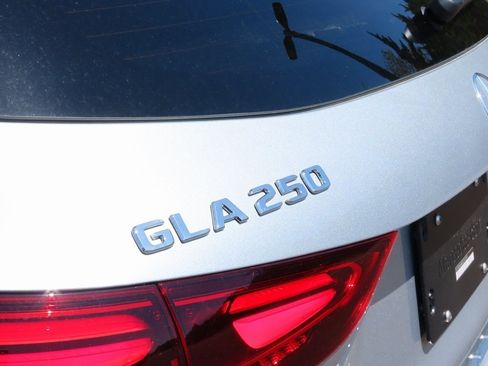 New 2025 Mercedes-Benz GLA 250 4MATIC image 20
