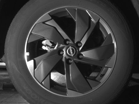 Used 2025 Nissan Rogue SV AWD/4WD image 18