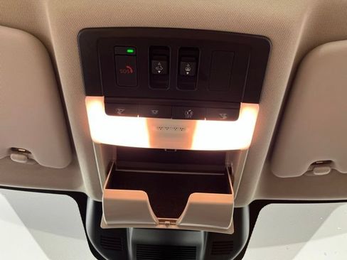 Used 2023 Nissan Rogue Platinum w/ Platinum Premium Package FWD image 34