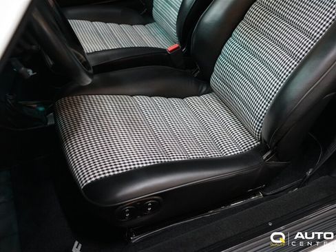 Used 1987 Porsche 911 Carrera RWD image 22