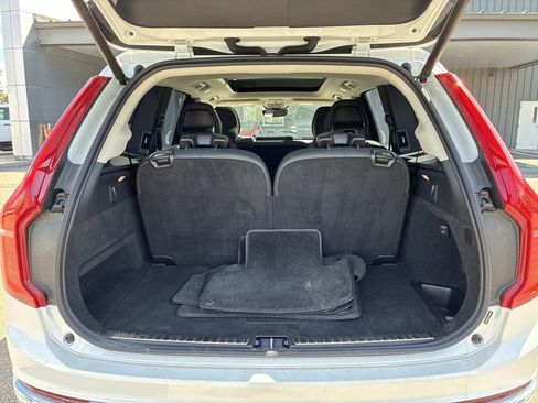 Used 2025 Volvo XC90 B6 Plus image 14