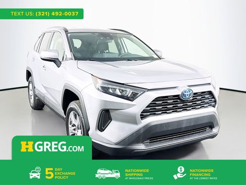 Used 2022 Toyota RAV4 LE image 1