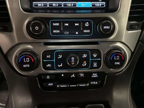 Used 2020 GMC Yukon SLE AWD/4WD image 30