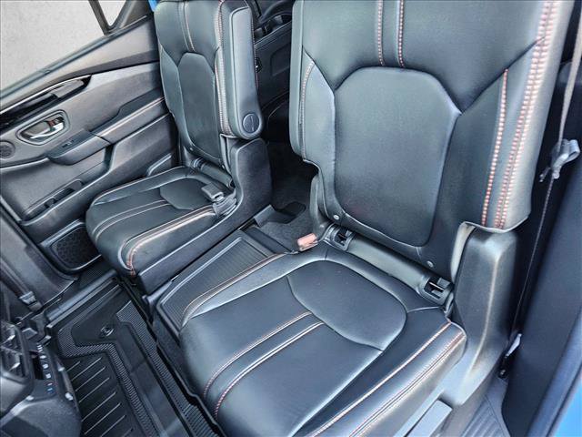Used 2025 Honda Pilot TrailSport image 18