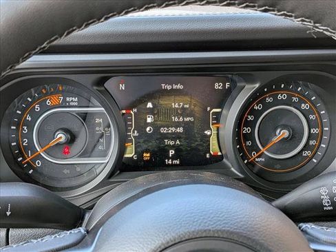 New 2026 Jeep Wrangler Unlimited Rubicon AWD/4WD image 11