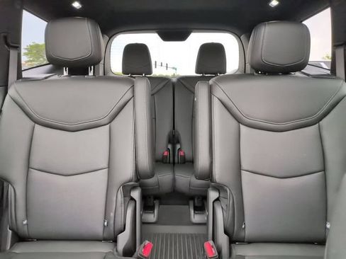 Certified 2024 Cadillac XT6 Premium Luxury w/ LPO, Floor Liner Package AWD/4WD image 26