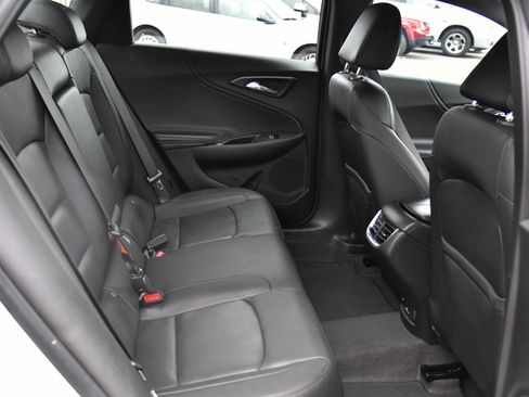 Used 2023 Chevrolet Malibu LT FWD image 41