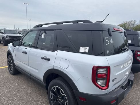 New 2026 Ford Bronco Sport Outer Banks w/ Outer Banks Tech Package+ AWD/4WD image 17