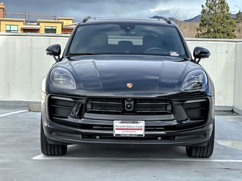 Used 2025 Porsche Macan Turbo image 11