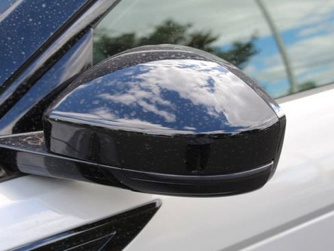 Used 2025 Land Rover Range Rover Evoque S image 12