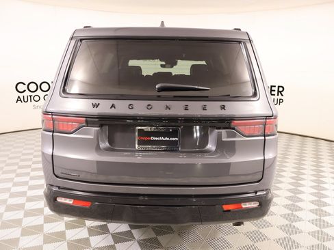 Used 2023 Jeep Wagoneer Series II AWD/4WD image 24