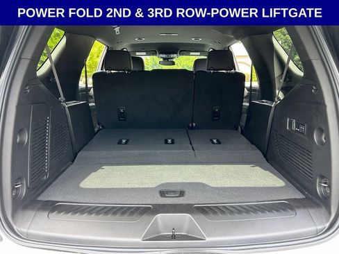 Used 2023 Chevrolet Tahoe LT w/ Luxury Package RWD image 16