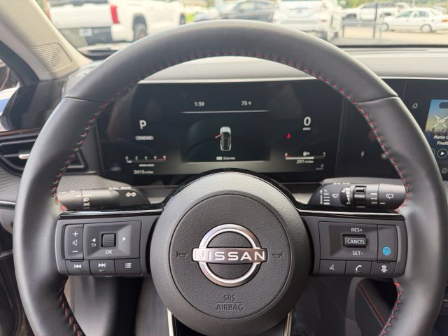 Used 2026 Nissan Kicks SR w/ SR Premium Package AWD/4WD image 27