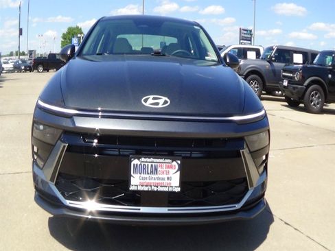 Used 2025 Hyundai Sonata SEL FWD image 3