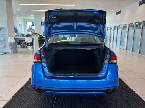 Used 2022 Nissan Versa S FWD image 9