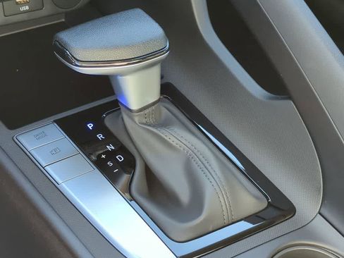 New 2026 Hyundai Elantra SE image 33