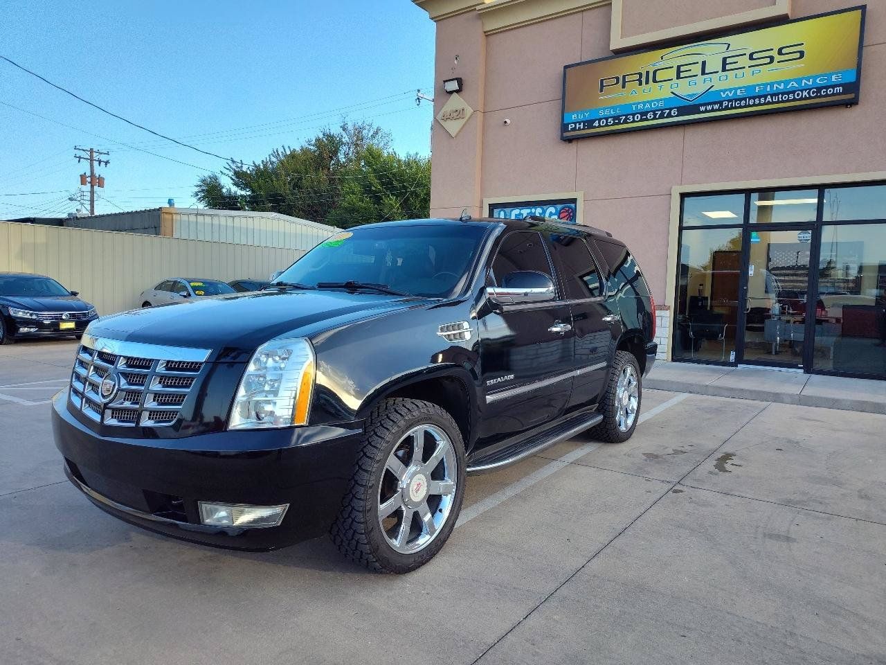 Used 2012 Cadillac Escalade Luxury RWD image 8
