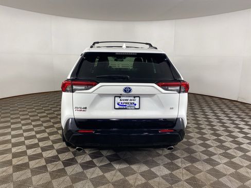 Used 2023 Toyota RAV4 SE image 7
