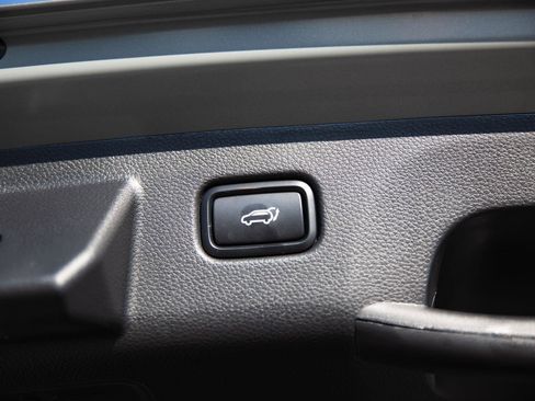 Used 2025 Kia Seltos SX w/ SX Sunroof Package image 25