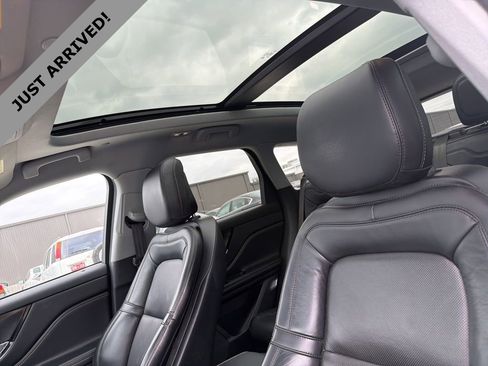 Used 2020 Lincoln Corsair Reserve w/ Equipment Group 202A image 14