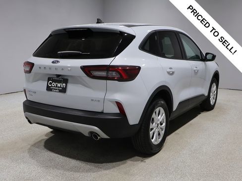 Used 2025 Ford Escape Active image 2