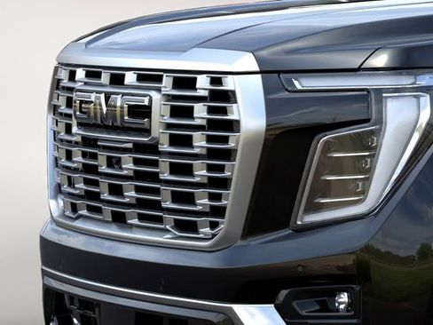 New 2026 GMC Yukon Denali w/ Denali Reserve Package AWD/4WD image 13