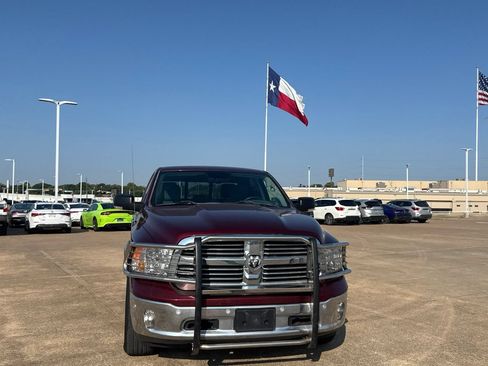 Used 2017 RAM 1500 Lone Star AWD/4WD image 4