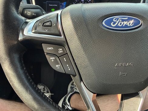 Used 2019 Ford Fusion Titanium FWD image 26
