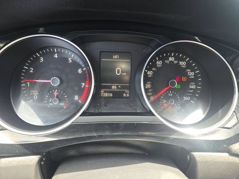 Used 2017 Volkswagen Jetta SEL FWD image 8