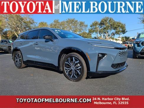 Used 2026 Toyota Crown Signia image 1