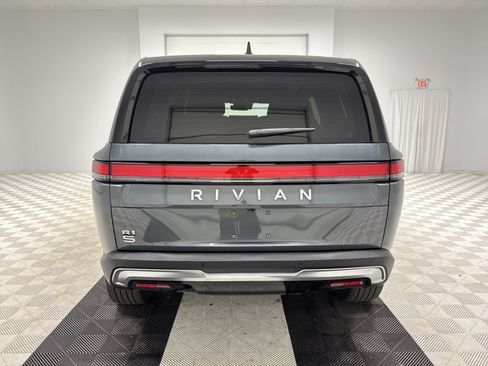 Used 2025 Rivian R1S Adventure AWD/4WD image 4