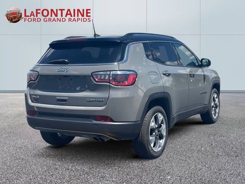 Used 2019 Jeep Compass Limited AWD/4WD image 7