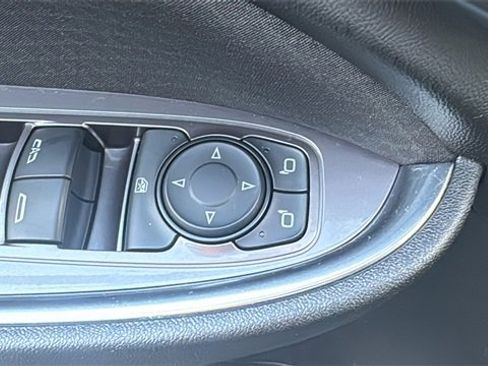 Used 2018 Chevrolet Malibu LT image 13