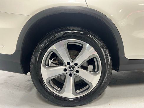 Used 2022 Mercedes-Benz GLC 300 4MATIC image 15