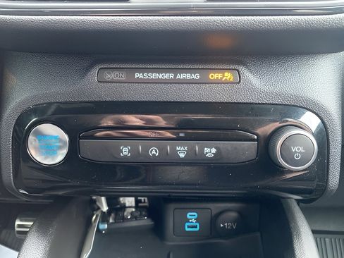 Certified 2023 Ford Escape ST-Line w/ Tech Pack #1 image 19