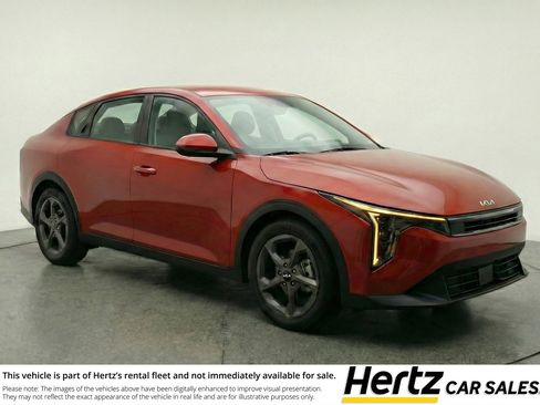 Used 2025 Kia K4 FWD image 1