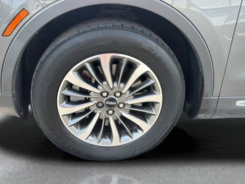 Used 2021 Lincoln Nautilus FWD w/ Equipment Group 101A image 19