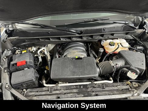 Used 2024 GMC Sierra 1500 AT4 w/ Technology Package AWD/4WD image 5