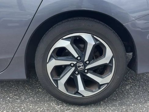 Used 2017 Honda Accord EX-L image 18