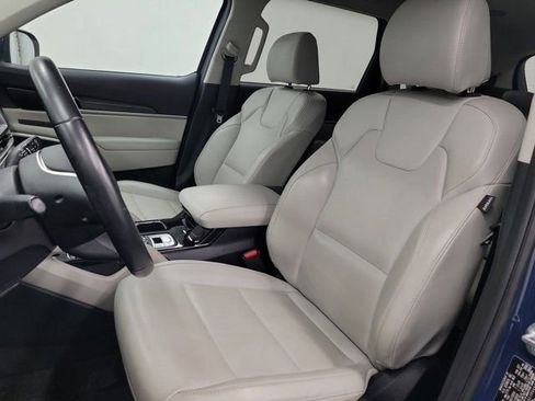 Certified 2024 Kia Telluride S FWD image 21