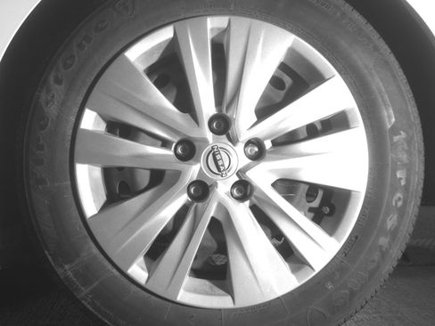 Used 2025 Nissan Sentra S FWD image 17