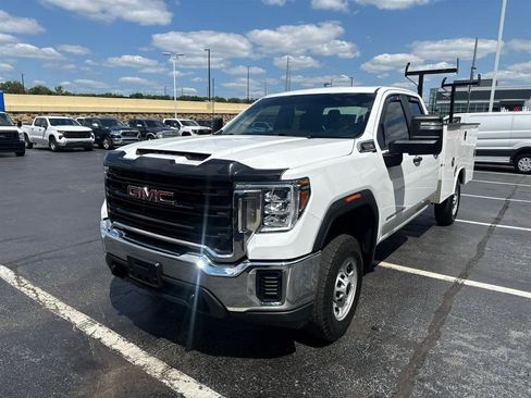 Used 2022 GMC Sierra 2500 Pro w/ Convenience Package RWD image 3