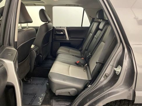 Used 2016 Toyota 4Runner SR5 Premium AWD/4WD image 29