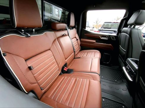 Used 2023 GMC Sierra 1500 Denali Ultimate image 18
